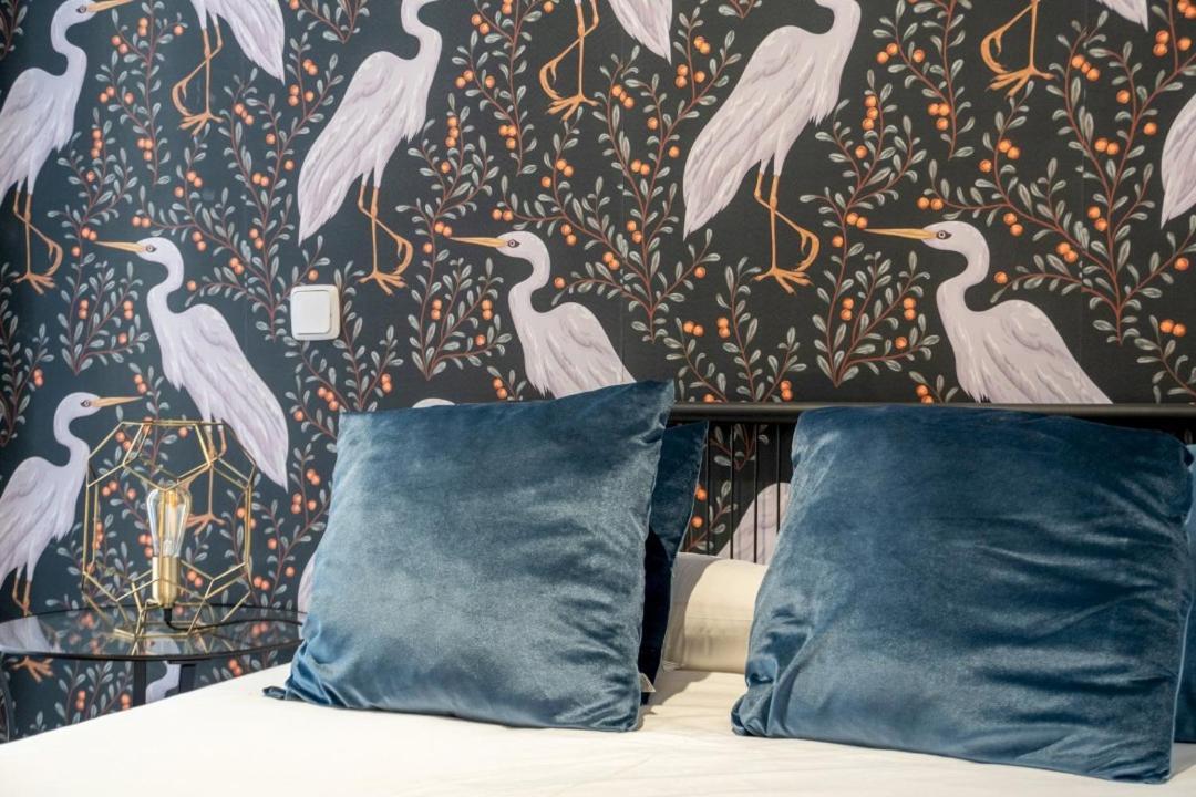 2 Bedrooms 2 Bathrooms Furnished - Malasana - Bright Stylish - Mintystay مدريد المظهر الخارجي الصورة